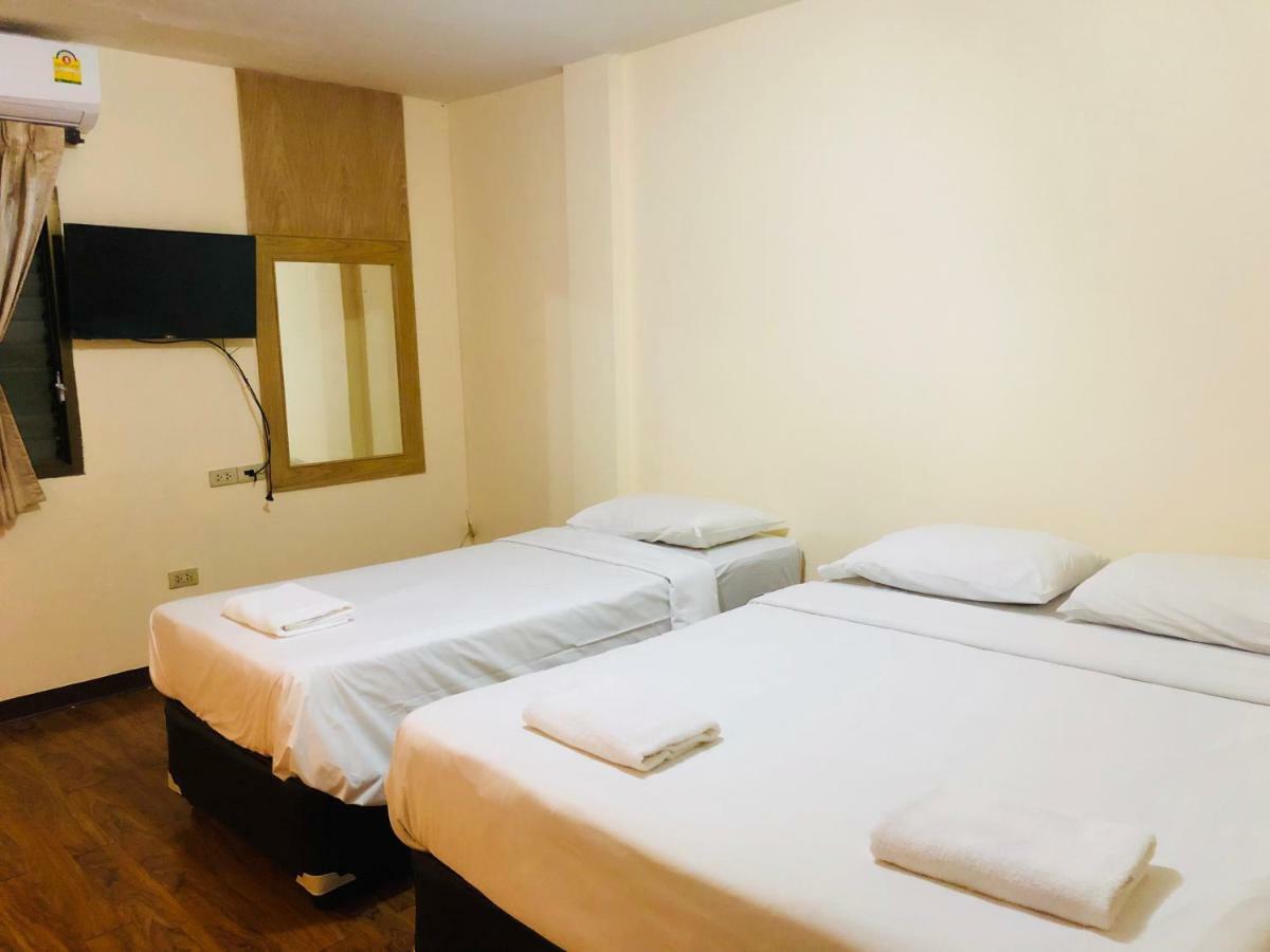 Rajparop Place 방콕 외부 사진